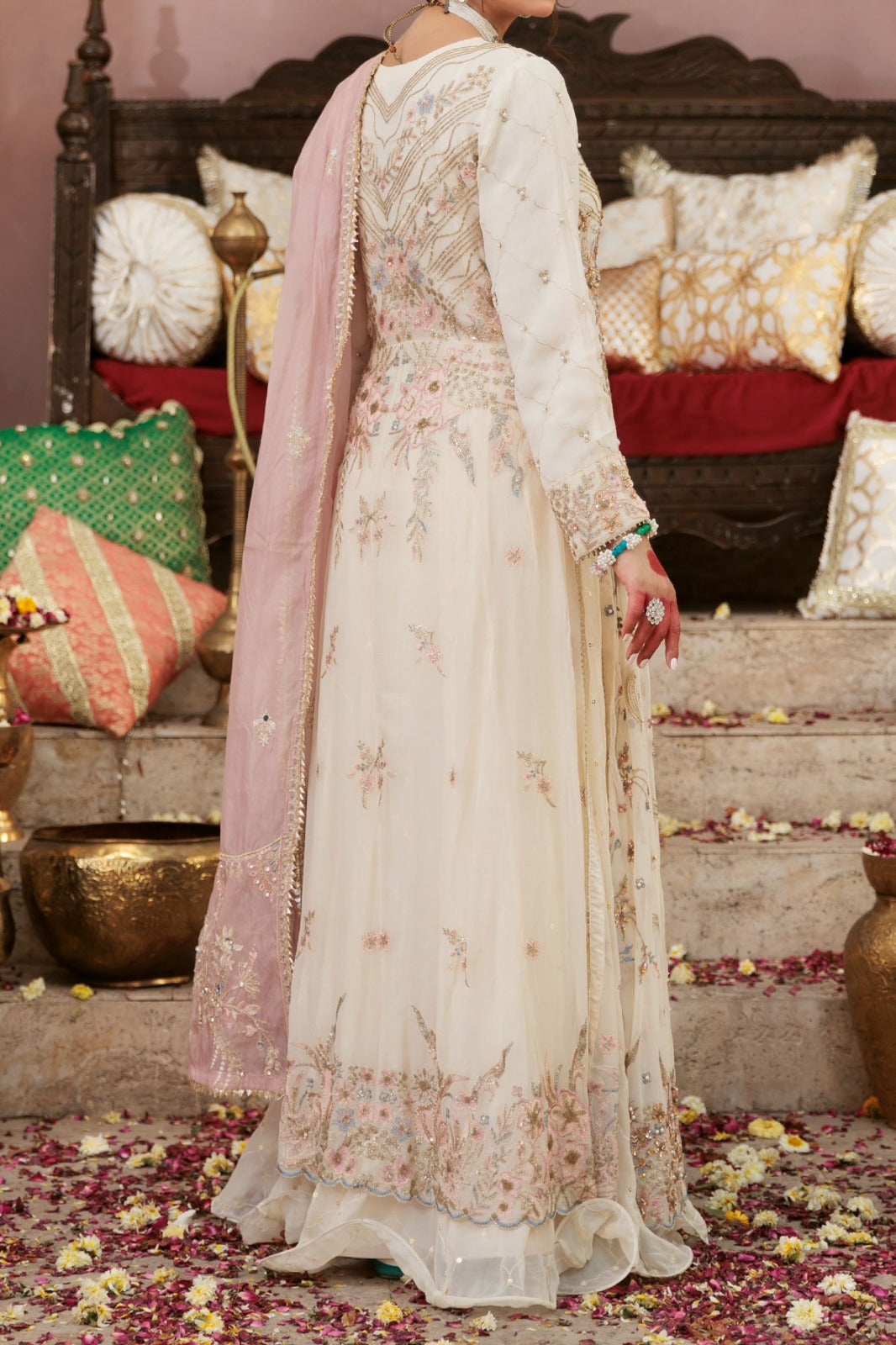 Off-white Chiffon Open Gown with Scalloped finish comes with embroidered inner maxi and Sharara, pairs with Blush Pink Dupatta with Gotta finish